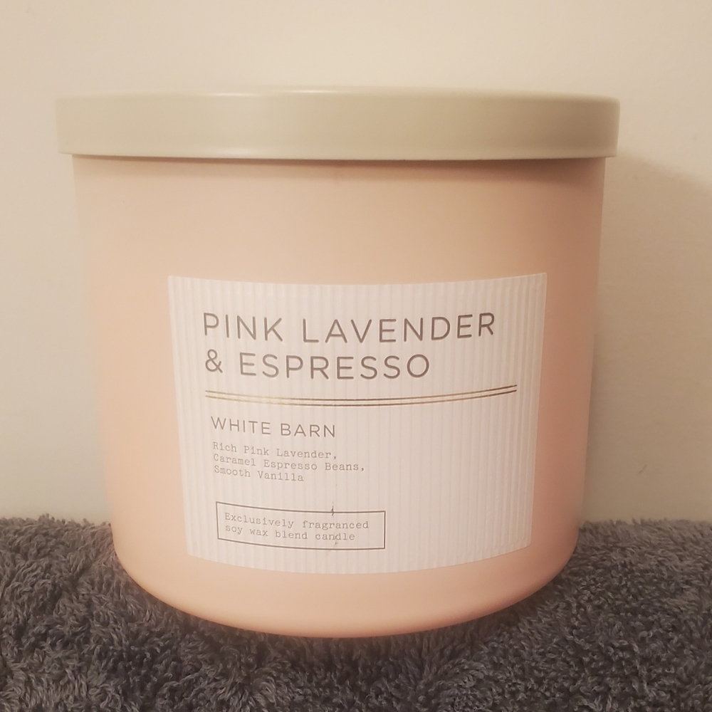 Bath and Bodyworks Pink Lavender & Expresso Candle